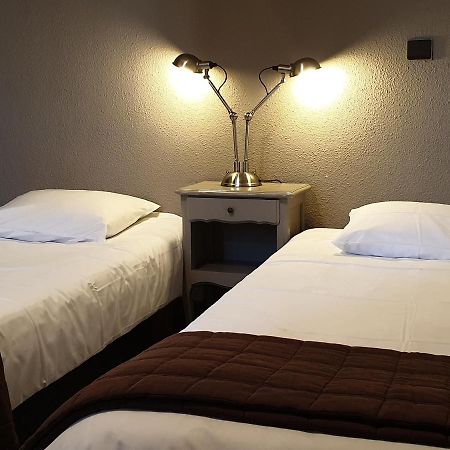 Le Relais Des Dix Crus - Logis Hotel B&B Корсель-ан-Божоле Экстерьер фото