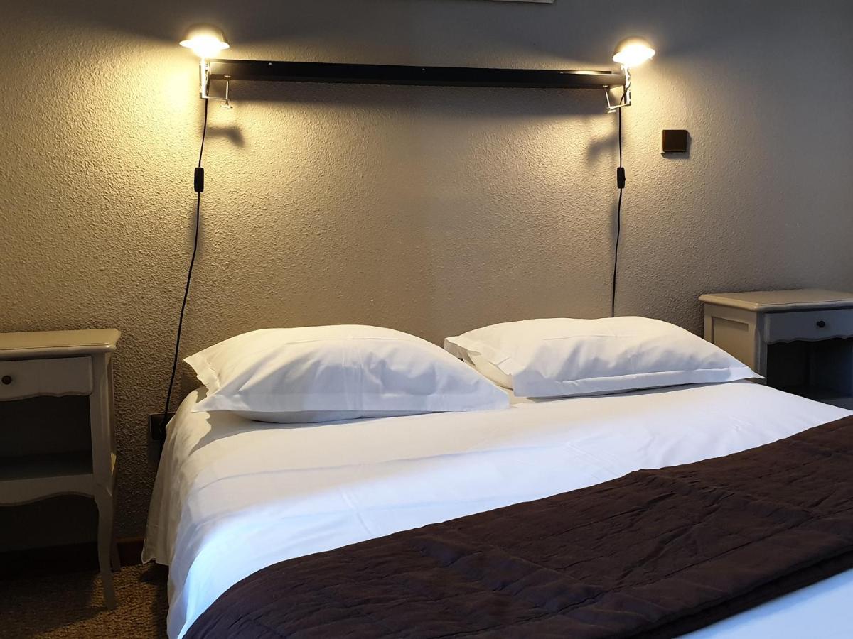 Le Relais Des Dix Crus - Logis Hotel B&B Корсель-ан-Божоле Экстерьер фото