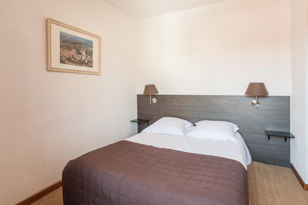 Le Relais Des Dix Crus - Logis Hotel B&B Корсель-ан-Божоле Экстерьер фото