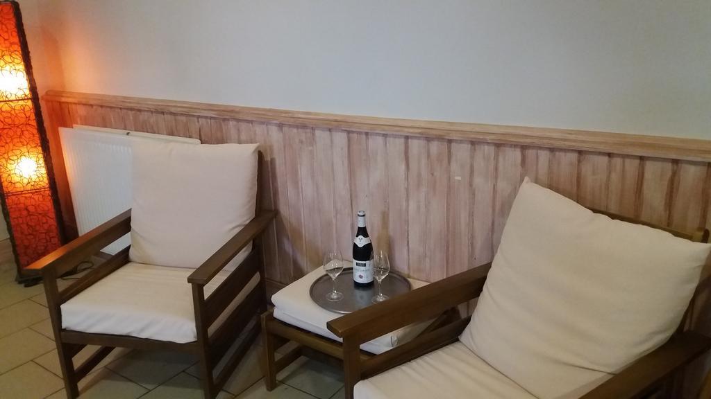 Le Relais Des Dix Crus - Logis Hotel B&B Корсель-ан-Божоле Экстерьер фото